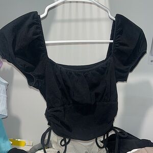 hollister black ruched top with puffed sleeves